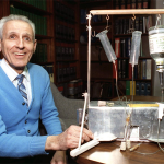 kervorkian Jack Kervorkian and his death machine.